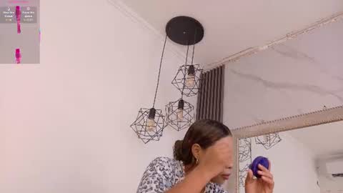 Snapshot of keyla_mejia chatting on 06-11-26, 12:03 Keyla online show from 06-11-26, 12:03
