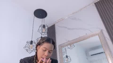 Snapshot of keyla_mejia chatting on 06-12-26, 12:04 Keyla online show from 06-12-26, 12:04