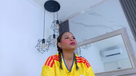 Snapshot of keyla_mejia chatting on 06-27-26, 12:22 Keyla online show from 06-27-26, 12:22