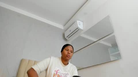 Snapshot of keyla_mejia chatting on 07-05-26, 12:01 Keyla online show from 07-05-26, 12:01