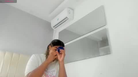 Snapshot of keyla_mejia chatting on 07-10-26, 12:08 Keyla online show from 07-10-26, 12:08