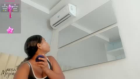 Snapshot of keyla_mejia chatting on 07-11-26, 12:08 Keyla online show from 07-11-26, 12:08