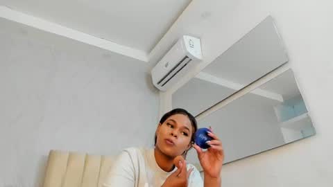 Snapshot of keyla_mejia chatting on 07-15-26, 12:21 Keyla online show from 07-15-26, 12:21