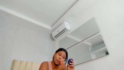 Snapshot of keyla_mejia chatting on 07-18-26, 12:09 Keyla online show from 07-18-26, 12:09