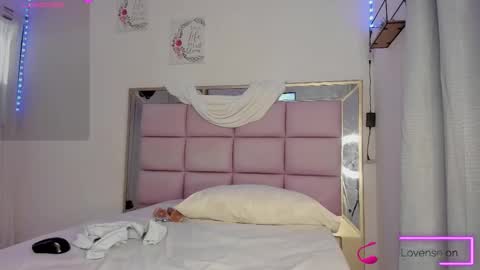 keyla online show from 10-24-25, 02:46