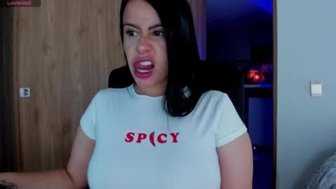 Laura online show from 05-16-26, 06:32