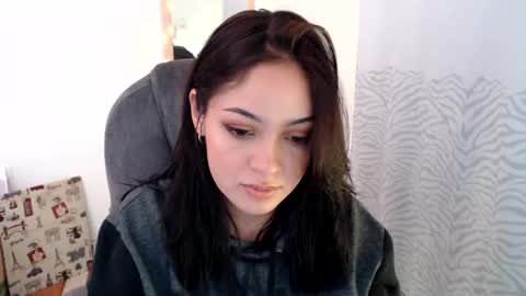 Snapshot of khal_girl chatting on 02-11-25, 03:51 Liss online show from 02-11-25, 03:51