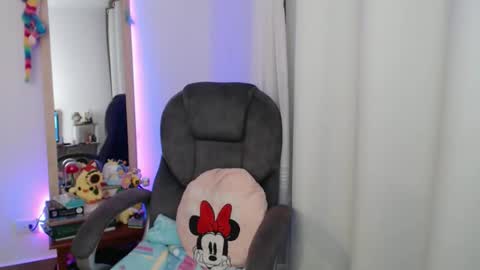 Snapshot of khal_girl chatting on 03-16-26, 01:33 Liss online show from 03-16-26, 01:33