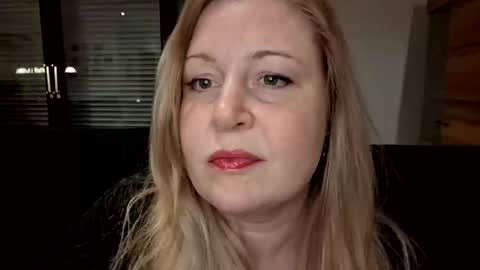 Snapshot of khaleesi0890 chatting on 11-11-25, 06:52 khaleesi0890 online show from 11-11-25, 06:52