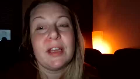 Snapshot of khaleesi0890 chatting on 11-13-25, 09:47 khaleesi0890 online show from 11-13-25, 09:47