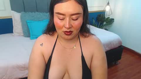 Snapshot of khalia_ chatting on 07-18-26, 07:50 K H A I L A online show from 07-18-26, 07:50