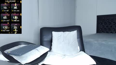 Khalid Rumie online show from 10-23-25, 01:05