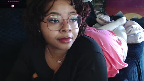 Snapshot of khayaparker chatting on 12-20-24, 08:01 Khaya online show from 12-20-24, 08:01