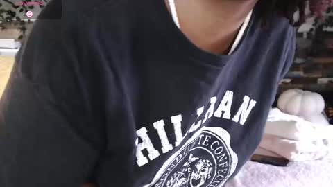 Snapshot of khayaparker chatting on 12-31-24, 02:25 Khaya online show from 12-31-24, 02:25