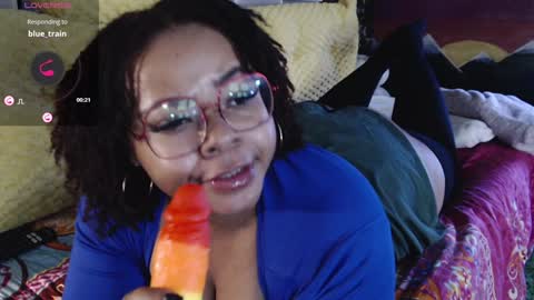 Snapshot of khayaparker chatting on 01-03-25, 09:47 Khaya online show from 01-03-25, 09:47