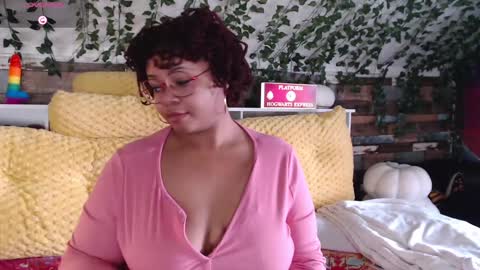 Snapshot of khayaparker chatting on 01-10-25, 05:13 Khaya online show from 01-10-25, 05:13