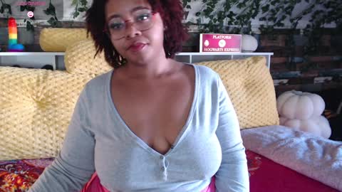 Snapshot of khayaparker chatting on 01-17-25, 06:33 Khaya online show from 01-17-25, 06:33