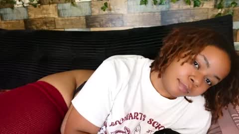 Snapshot of khayaparker chatting on 10-09-25, 06:28 Khaya online show from 10-09-25, 06:28