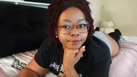 Snapshot of khayaparker chatting on 11-05-25, 05:57 Khaya online show from 11-05-25, 05:57