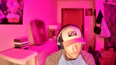 Snapshot of kheezygg chatting on 12-15-25, 11:36 KevKev online show from 12-15-25, 11:36