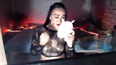 Snapshot of khimtemptress69 chatting on 05-26-26, 09:49 khimtemptress69 online show from 05-26-26, 09:49