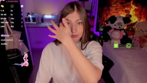 Snapshot of khionebesset chatting on 12-07-24, 07:27 Khi. online show from 12-07-24, 07:27