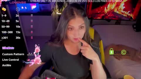 Khi.  online show from 12-21-25, 08:43