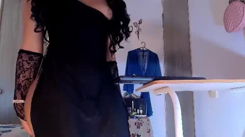 Snapshot of khloe_12 chatting on 07-27-26, 08:38 Khloe online show from 07-27-26, 08:38