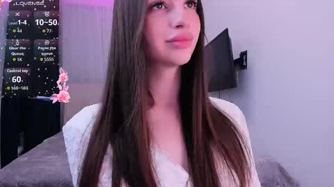 Snapshot of khloeyourangel chatting on 09-26-25, 07:40 Khloe online show from 09-26-25, 07:40