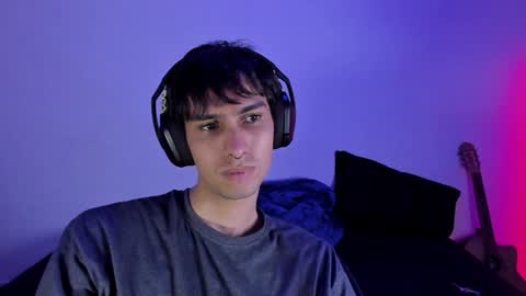 khozler_ online show from 02-04-25, 05:53