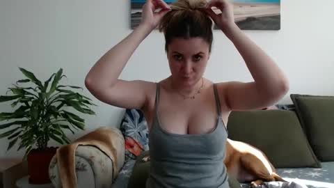 Snapshot of khrysssarah chatting on 02-02-25, 10:24 Sarah online show from 02-02-25, 10:24