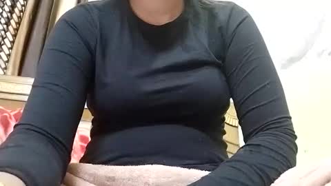 khushisinghh online show from 12-18-24, 12:43