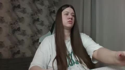 kianna_dior_ online show from 02-14-26, 12:02