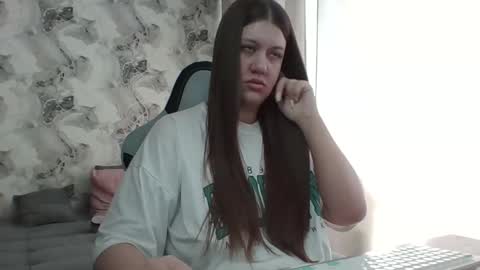 kianna_dior_ online show from 04-01-26, 10:05