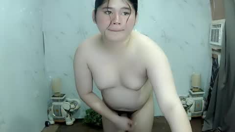 Snapshot of kianna_schmitz chatting on 02-15-25, 03:17 Your SweetGirl Ts online show from 02-15-25, 03:17