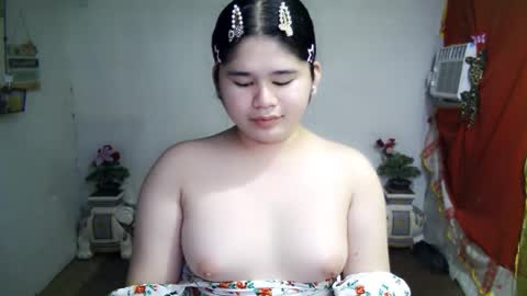 Snapshot of kianna_schmitz chatting on 09-30-25, 10:04 Your SweetGirl Ts online show from 09-30-25, 10:04