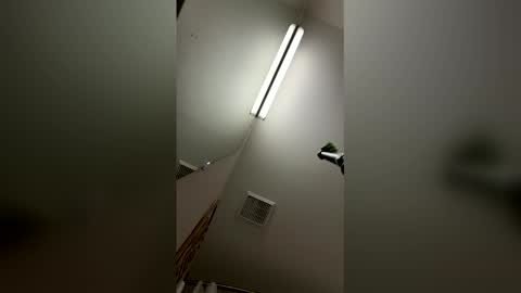 kiannaluv online show from 12-22-25, 01:41