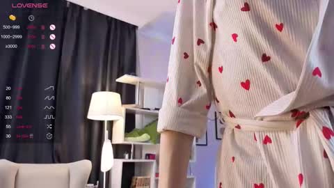 Snapshot of kiany_riv chatting on 02-28-26, 08:15 Sofia online show from 02-28-26, 08:15