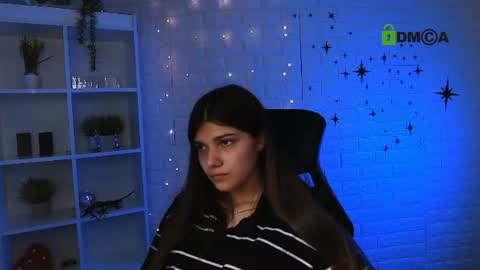 Snapshot of kiara_belle chatting on 06-16-26, 10:07 Kiara online show from 06-16-26, 10:07