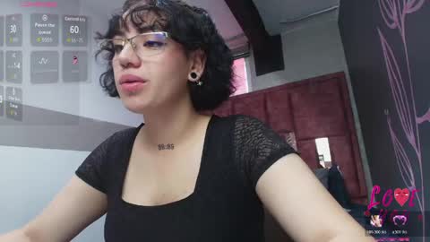 Snapshot of kiara_fox__ chatting on 04-24-26, 08:55 KIARA FOX online show from 04-24-26, 08:55
