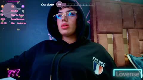 Snapshot of kiara_fox__ chatting on 05-12-26, 09:01 KIARA FOX online show from 05-12-26, 09:01