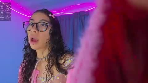 Snapshot of kiara_lovelyy chatting on 07-22-26, 03:42 Kiara online show from 07-22-26, 03:42