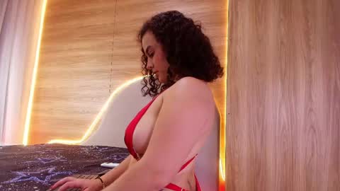 kiaralopez_ online show from 04-10-26, 04:39