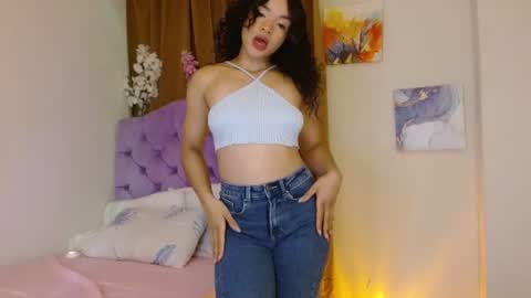 Snapshot of kiararose19 chatting on 07-18-26, 12:59 Kiara online show from 07-18-26, 12:59