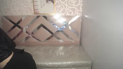 Snapshot of kiarastar_ch chatting on 06-19-26, 08:34 kiara online show from 06-19-26, 08:34