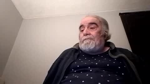 Snapshot of kickinme chatting on 11-27-25, 01:40 KICKINME online show from 11-27-25, 01:40