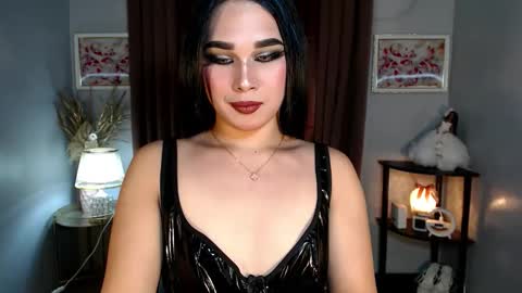 Snapshot of kiethmadison_miller chatting on 09-27-25, 07:57 Im Mia online show from 09-27-25, 07:57