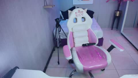 Snapshot of kiitty__meow chatting on 07-06-26, 03:03 Kitty online show from 07-06-26, 03:03