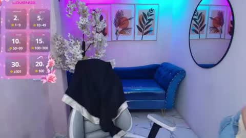 Snapshot of kiitty__meow chatting on 07-12-26, 12:40 Kitty online show from 07-12-26, 12:40