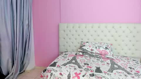 Snapshot of kiitty_horny_ chatting on 06-01-26, 12:29 Melody online show from 06-01-26, 12:29